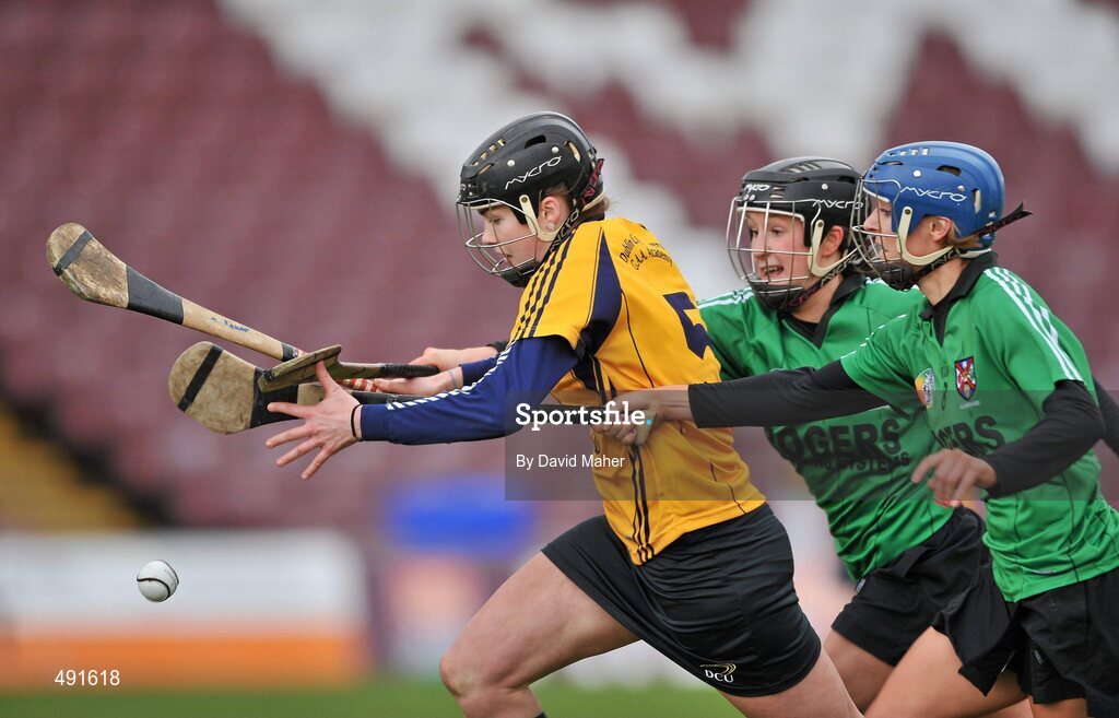 20 February 2011; Lisa Carey, DCU, in action against Colette McSorley, centre and Claire Laverty, Queens University Belfast. Purcell Cup Final, DCU v Queens University Belfast, Pearse Stadium, Salthill, Galway. Picture credit: David Maher / SPORTSFILE