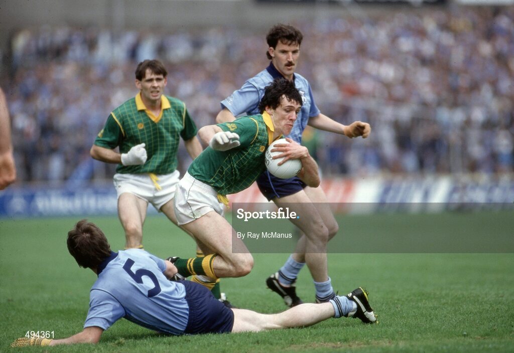 27 July 1986; David Beggy, Meath, supported by Finian Murtagh, left, in action against Dave Synnott and Pat Canavan, 5, Dublin. Leinster Senior Football Final, Meath v Dublin, Croke Park, Dublin. Picture credit; Ray McManus / SPORTSFILE