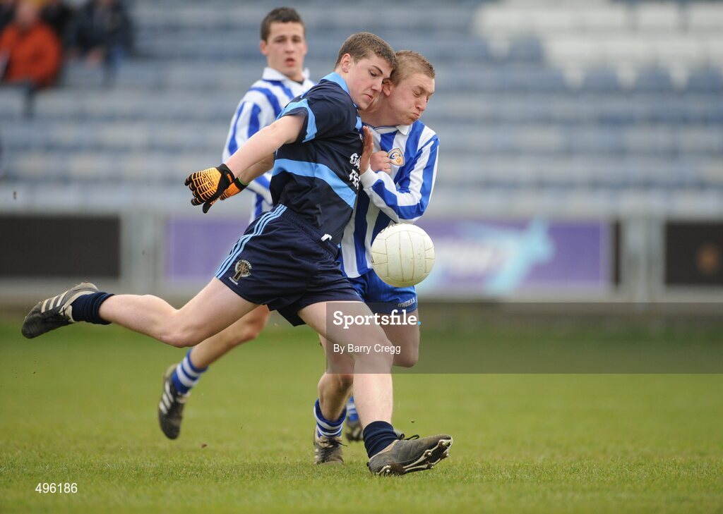 8 March 2011; Daragh Keenaghan, Gallen Community School, Ferbane, Co. Offaly, in action against Johnathan Smith, Colaiste Bhride Carnew, Co. Wicklow. Leinster Vocational Schools Senior Football “A” Final, Colaiste Bhride Carnew, Co. Wicklow v Gallen Community School, Ferbane, Co. Offaly, O’Moore Park, Portlaoise, Co. Laois. Picture credit: Barry Cregg / SPORTSFILE