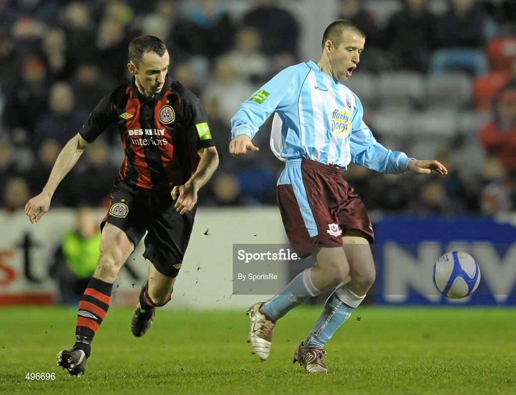 11 March 2011; David Freeman, Drogheda United, in action against Ollie Cahill, Bohemians. Airtricity League Premier Division, Bohemians v Drogheda United, Dalymount Park, Dublin. Photo by Sportsfile