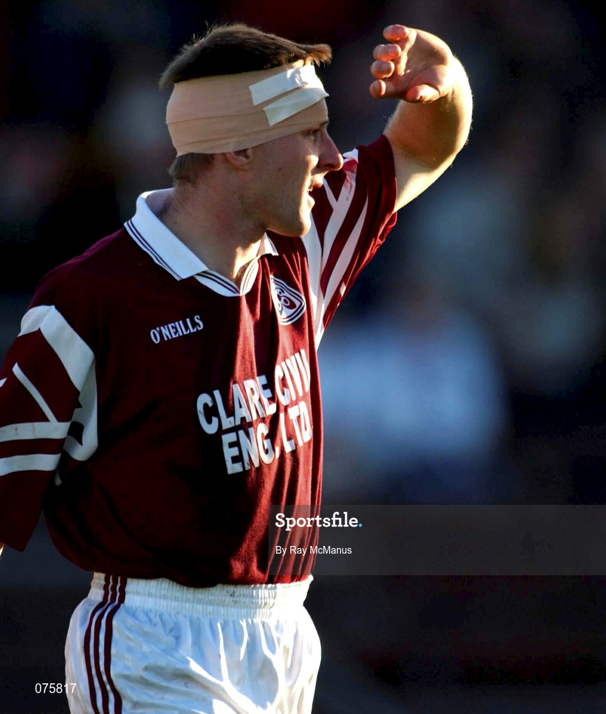 28 October 2001; James O'Connor of St Joseph's Doora Barefield watches the concluding stages of the game during the AIB Munster Senior Club Hurling Championship Quarter-Final match between Ballygunner and St Joseph's Doora Barefield at Walsh Park in Waterford. Photo by Ray McManus/Sportsfile