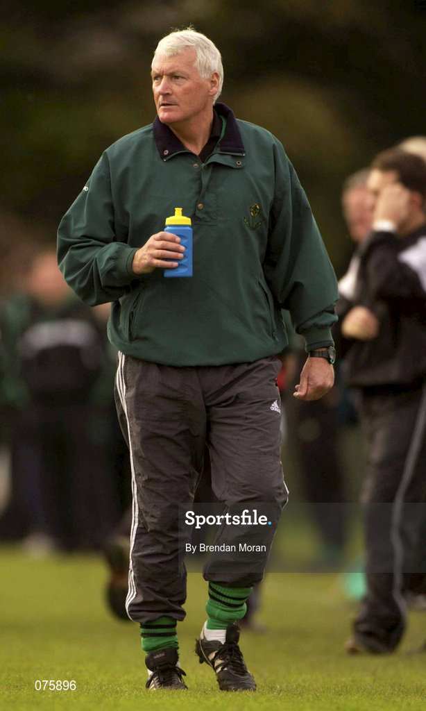 27 October 2001; Nemo Rangers manager Billy Morgan during the AIB Munster Senior Club Football Championship Quarter-Final match between Nemo Rangers and Doonbeg at Páirc Uí Rinn in Cork. Photo by Brendan Moran/Sportsfile