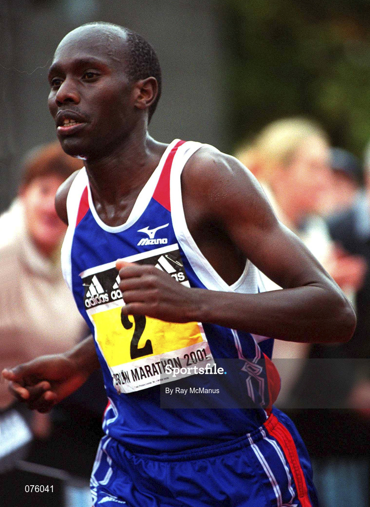 29 October 2001; John Mutai, Kenya in action during the adidas Dublin Marathon in Dublin. Photo by Ray McManus/Sportsfile