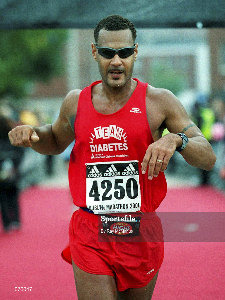 29 October 2001; Marlin Kenley, America, in action during the adidas Dublin Marathon in Dublin. Photo by Ray McManus/Sportsfile