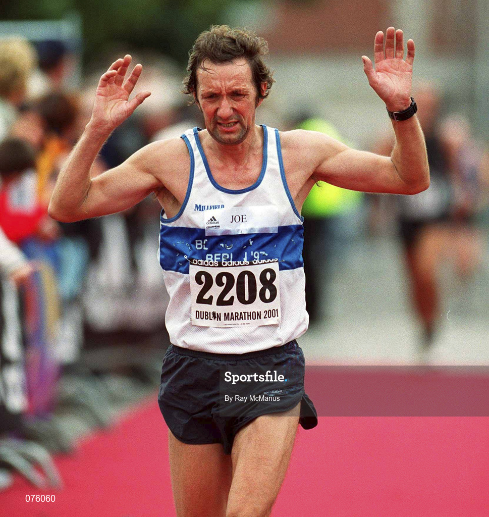 29 October 2001; Joe Copithorne, Ireland, during the adidas Dublin Marathon in Dublin. Photo by Ray McManus/Sportsfile