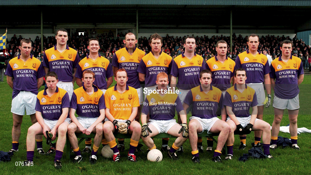 4 November 2001; The Roscommon Gaels team ahead of the AIB Connacht Club Senior Football Championship Semi-final match between Charlestown Sarsfields and Roscommon Gaels at Fr O'Hara Memorial Park in Charlestown, Mayo. Photo by Ray McManus/Sportsfile