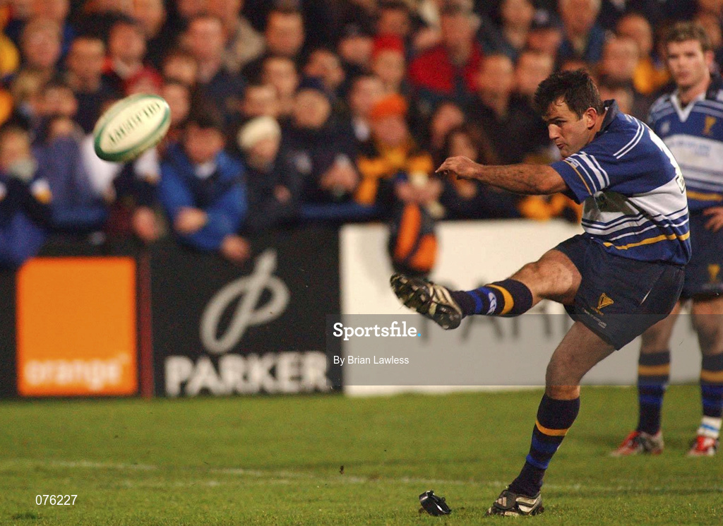 26 October 2001; Nathan Turner of Leinster during the Heineken Cup Pool 6 Round 3 match between Leinster and Newport at Donnybrook Stadium in Dublin. Photo by Brian Lawless/Sportsfile