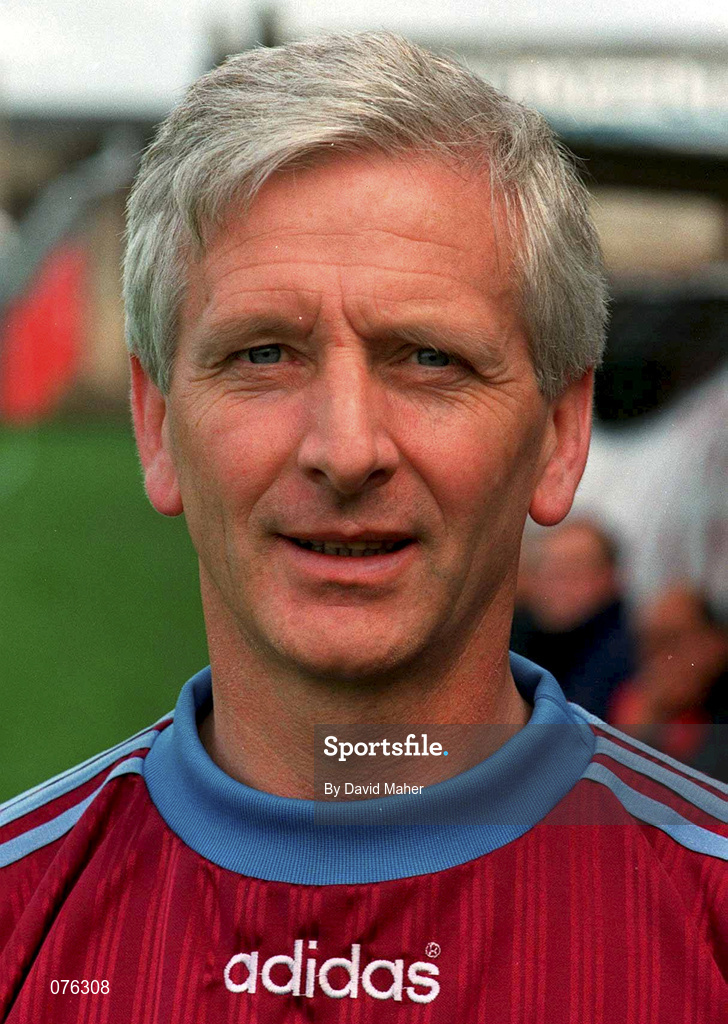 4 September 1994; Galway United manager Tony Mannion ahead of the Bord Gáis National League Premier Division match between Bohemians and Galway United at Dalymount Park in Dublin. Photo by David Maher/Sportsfile