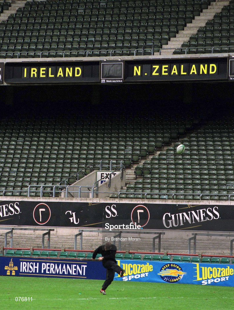 16 November 2001; David Humphreys during an Ireland Rugby Kicking session at Lansdowne Road in Dublin. Photo by Matt Browne/Sportsfile