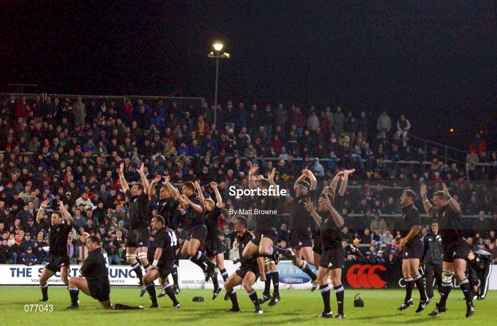 13 November 2001; New Zealand players do the Haka ahead of the "A" International Rugby Friendly match between Ireland and New Zealand at Ravenhill Stadium in Belfast. Photo by Matt Browne/Sportsfile