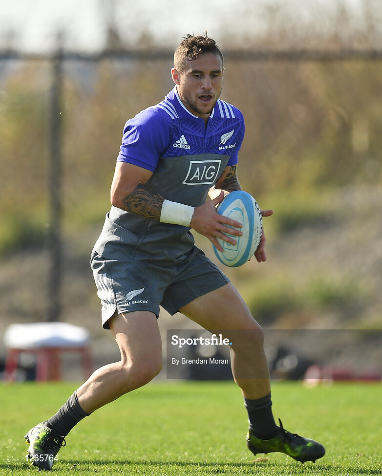 1 November 2016; TJ Perenara of New Zealand during a New Zealand Rugby Squad Training at Toyota Park in Chicago, USA.  Photo by Brendan Moran/Sportsfile