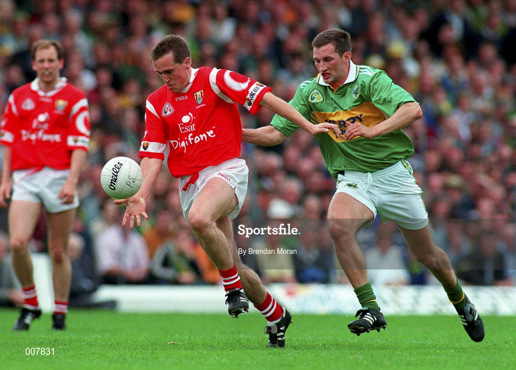 5 July 1998; Ciaran O'Sullivan of Cork in action against Donal Daly of Kerry during the Bank of Ireland Munster Senior Football Championship Semi-Final match between Kerry and Cork at Fitzgerald Stadium in Killarney, Kerry. Photo by Brendan Moran/Sportsfile
