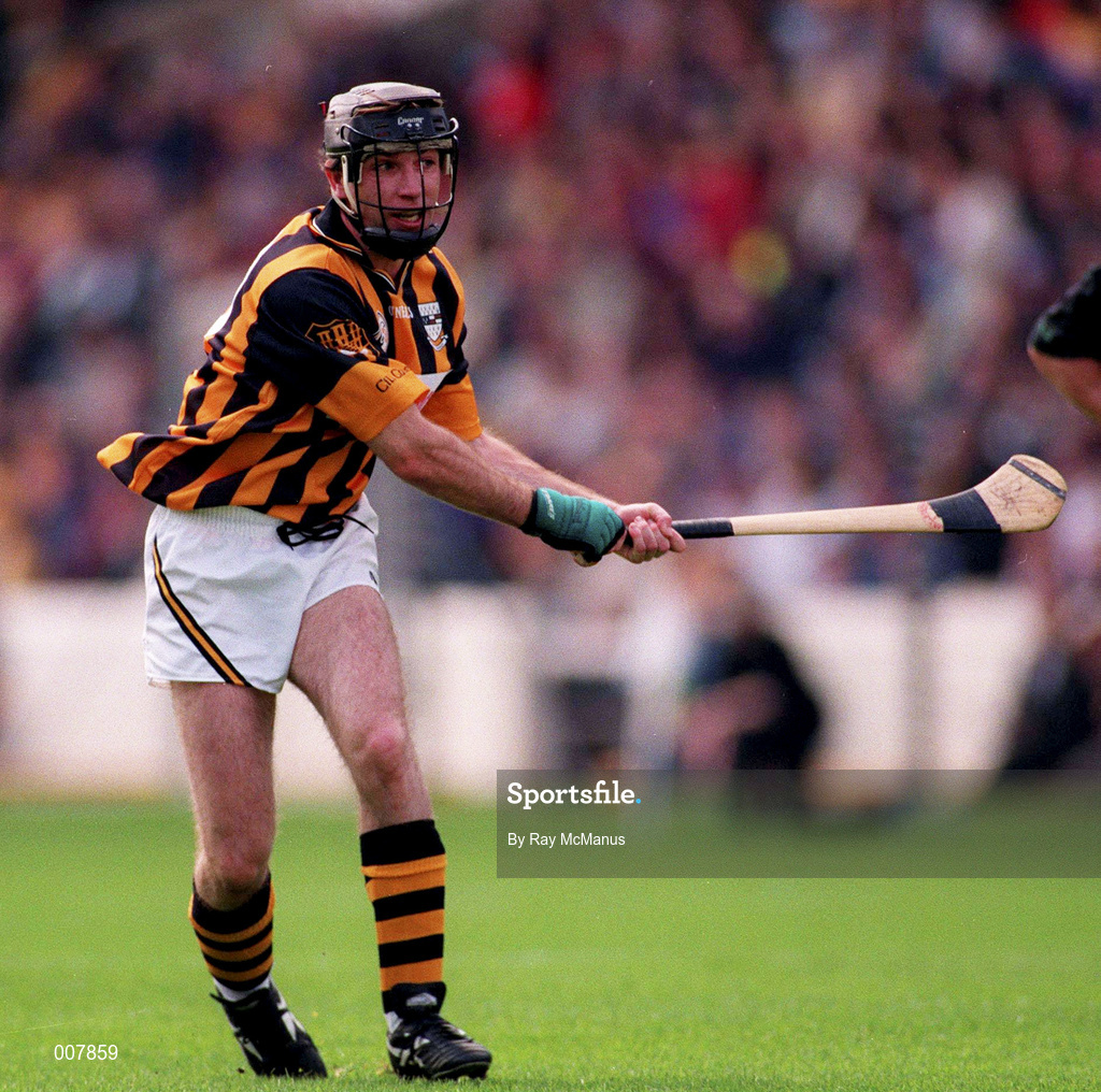 14 June 1998; DJ Carey of Kilkenny during the Guinness Leinster Senior Hurling Championship Semi-Final match between Kilkenny and Laois at at Croke Park in Dublin. Photo by Ray McManus/Sportsfile