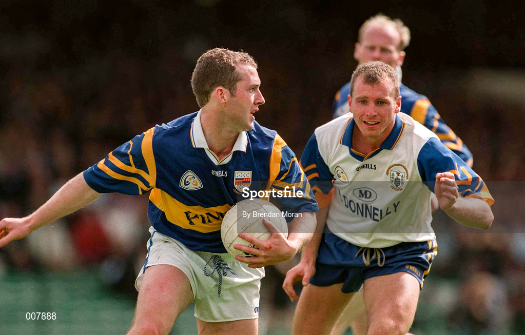 28 June 1998; Conor O'Dwyer of Tipperary in action against Martin Daly of Clare during the Bank of Ireland Munster Senior Football Championship Semi-Final match between Tipperary and Clare at the Gaelic Grounds in Limerick. Photo by Brendan Moran/Sportsfile