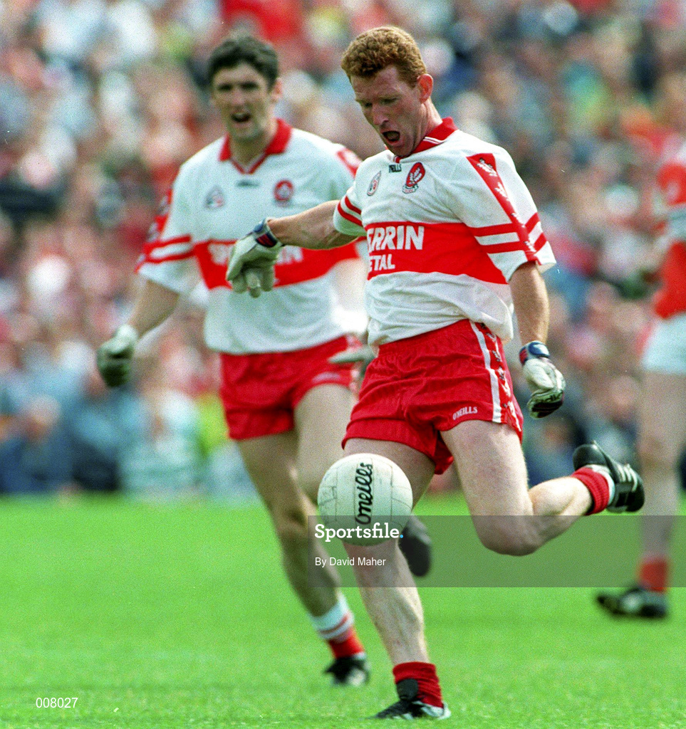 28 June 1998; Gary McGill of Derry during the Bank of Ireland Ulster Senior Football Championship Semi-Final match between Armagh and Derry at St Tiernach's Park in Clones, Monaghan. Photo by David Maher/Sportsfile