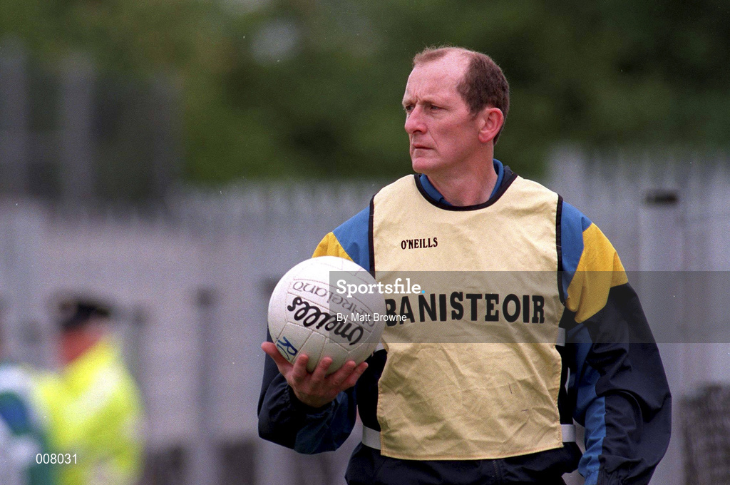 28 June 1998; Roscommon manager Gay Sheerin during the Bank of Ireland Connacht Senior Football Championship Semi-Final match between Roscommon and Sligo at Dr Hyde Park in Roscommon. Photo by Matt Browne/Sportsfile