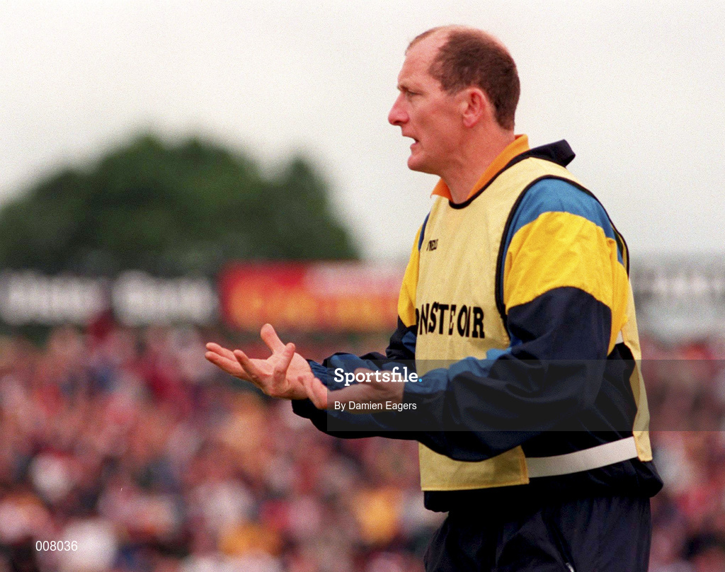 19 July 1998; Roscommon manager Gay Sheerin during the Bank of Ireland Connacht Senior Football Championship Final between Galway and Roscommon at Tuam Stadium in Tuam, Galway. Photo by Damien Eagers/Sportsfile
