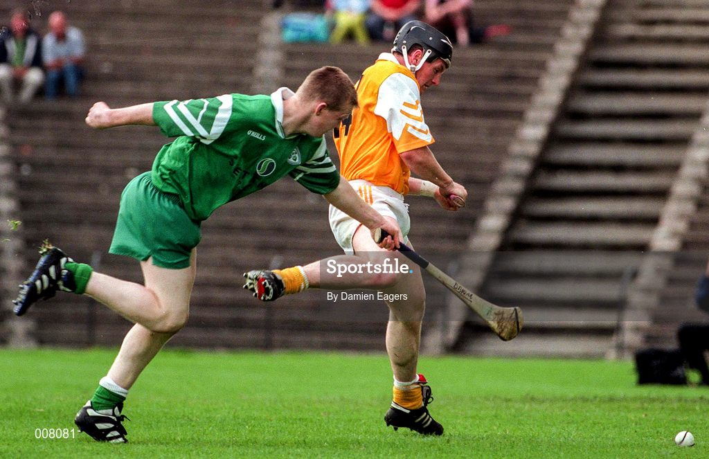 21 June 1998; Gregory O'Kane of Antrim in action againmst Damien Browne of Antrim during the Guinness Ulster Senior Hurling Championship Semi-Final Replay match between Antrim and London at Casement Park in Belfast, Antrim. Photo by Damien Eagers/Sportsfile