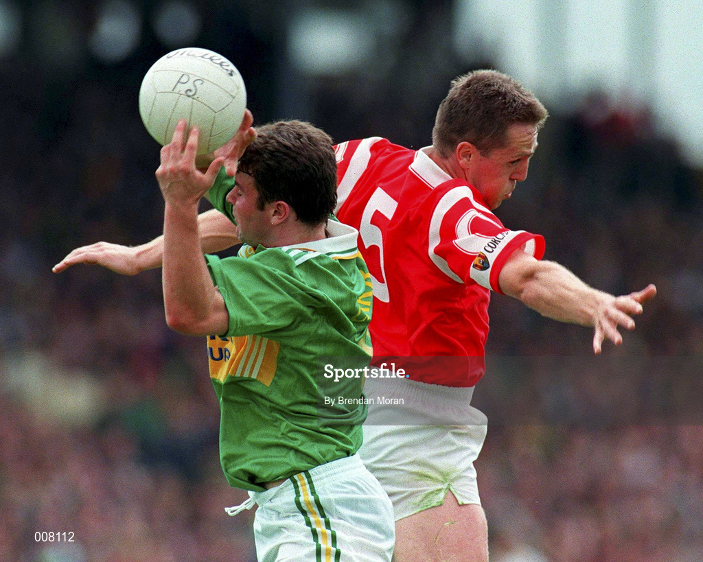 5 July 1998; Denis O'Dwyer of Kerry in action against Ciaran O'Sullivan of Cork during the Bank of Ireland Munster Senior Football Championship Semi-Final match between Kerry and Cork at Fitzgerald Stadium in Killarney, Kerry. Photo by Brendan Moran/Sportsfile