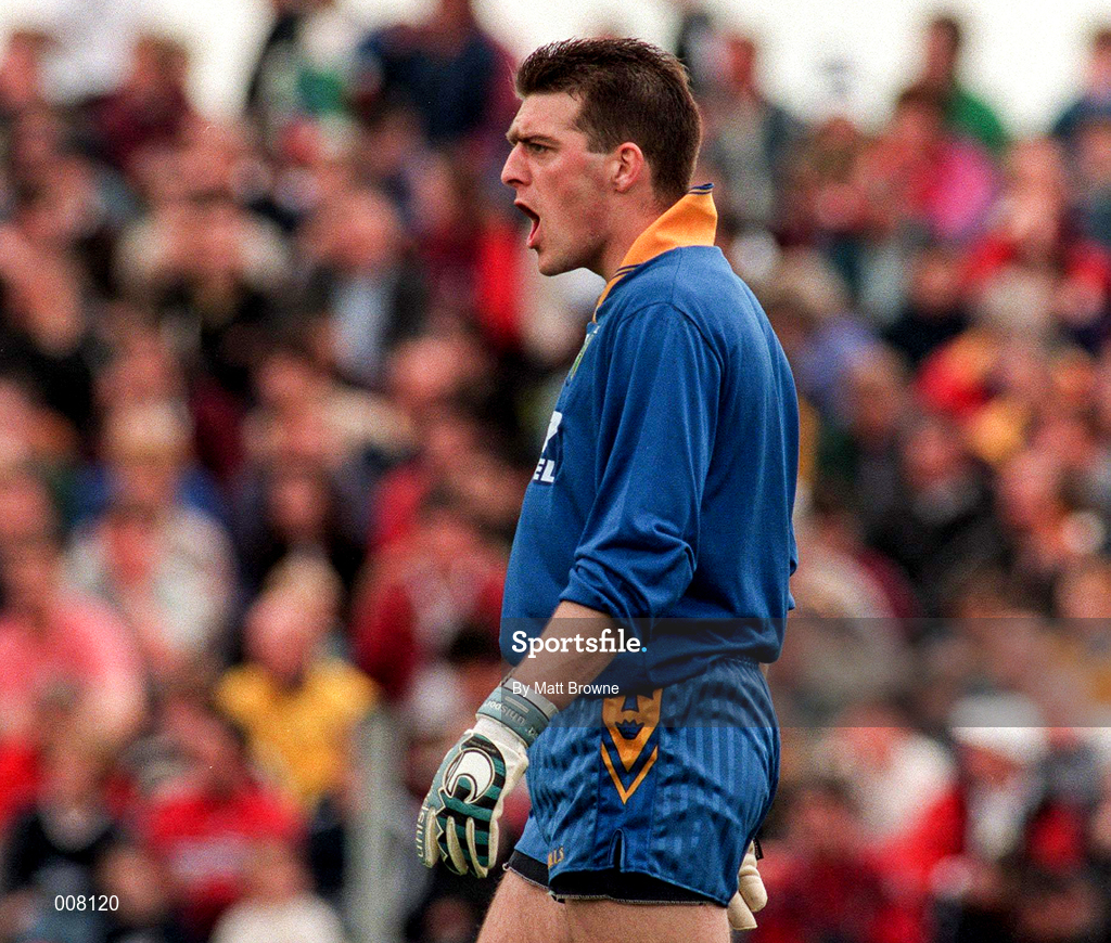 28 June 1998; Derek Thompson of Roscommon during the Bank of Ireland Connacht Senior Football Championship Semi-Final match between Roscommon and Sligo at Dr Hyde Park in Roscommon. Photo by Matt Browne/Sportsfile