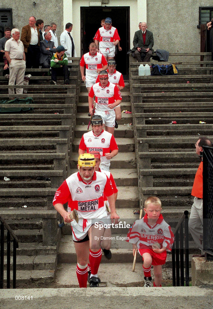 21 June 1998; The Derry team enter the pitch ahead of the Guinness Ulster Senior Hurling Championship Semi-Final match between Down and Derry at Casement Park in Belfast, Antrim. Photo by Damien Eagers/Sportsfile