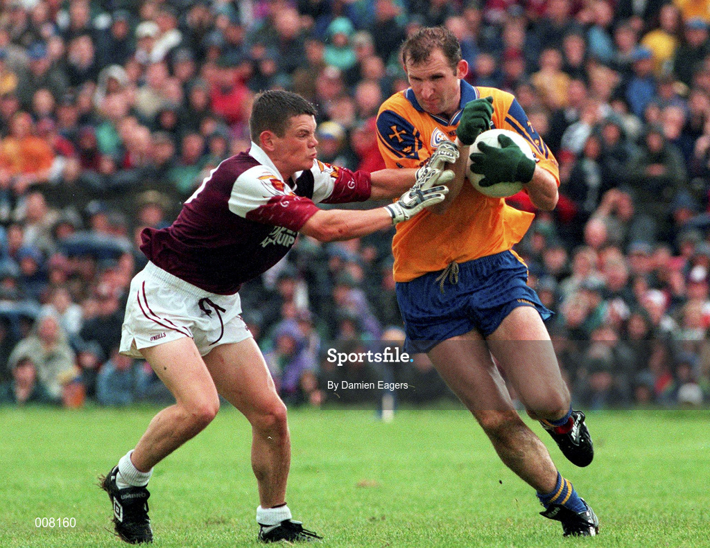 19 July 1998; Fergal O'Donnell of Roscommon in action against Declan Meehan of Galway during the Bank of Ireland Connacht Senior Football Championship Final between Galway and Roscommon at Tuam Stadium in Tuam, Galway. Photo by Damien Eagers/Sportsfile