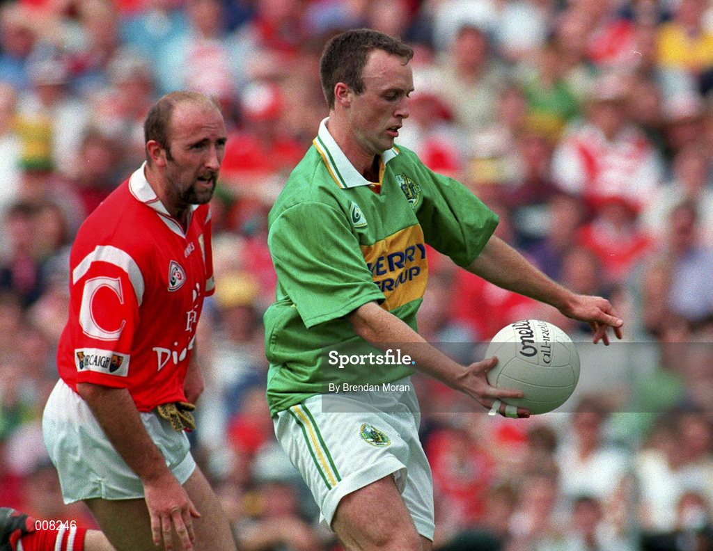 5 July 1998; John Crowley of Kerry in action against Brian Corcoran of Cork during the Bank of Ireland Munster Senior Football Championship Semi-Final match between Kerry and Cork at Fitzgerald Stadium in Killarney, Kerry. Photo by Brendan Moran/Sportsfile