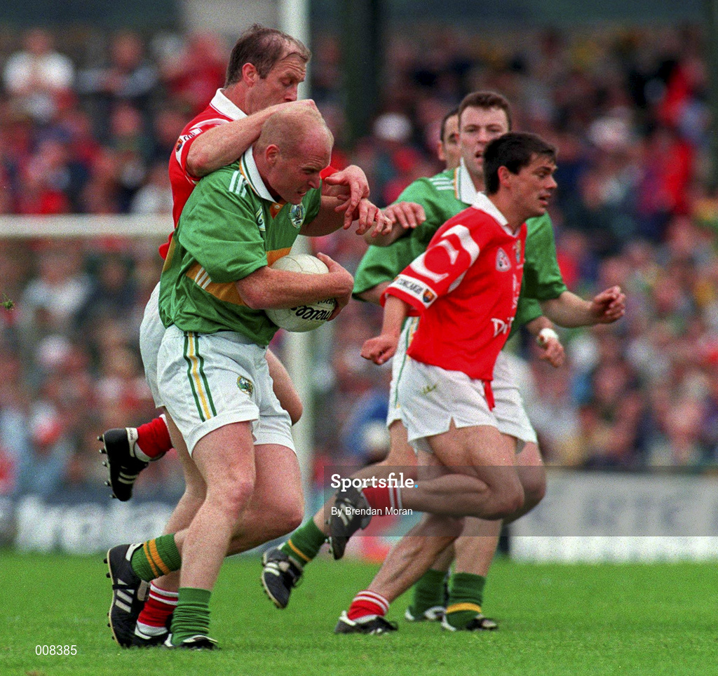 5 July 1998; Liam O'Flaherty of Kerry in action against Larry Tompkins of Cork during the Bank of Ireland Munster Senior Football Championship Semi-Final match between Kerry and Cork at Fitzgerald Stadium in Killarney, Kerry. Photo by Brendan Moran/Sportsfile