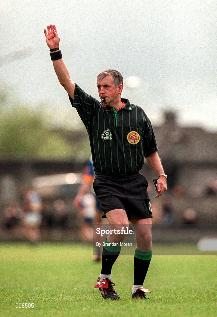 28 June 1998; Referee Niall Barrett during the Bank of Ireland Munster Senior Football Championship Semi-Final match between Tipperary and Clare at the Gaelic Grounds in Limerick. Photo by Brendan Moran/Sportsfile