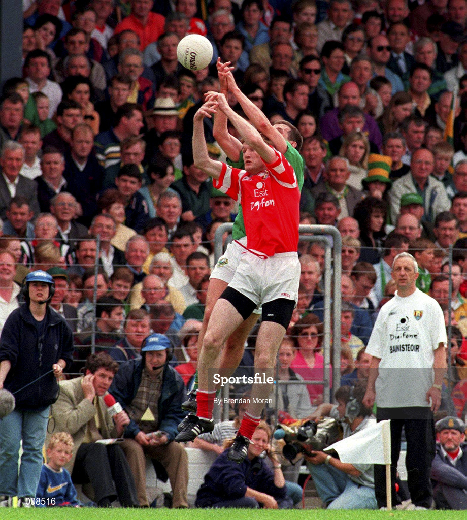 5 July 1998; Nicholas Murphy of Cork in action against Donal Daly of Kerry during the Bank of Ireland Munster Senior Football Championship Semi-Final match between Kerry and Cork at Fitzgerald Stadium in Killarney, Kerry. Photo by Brendan Moran/Sportsfile