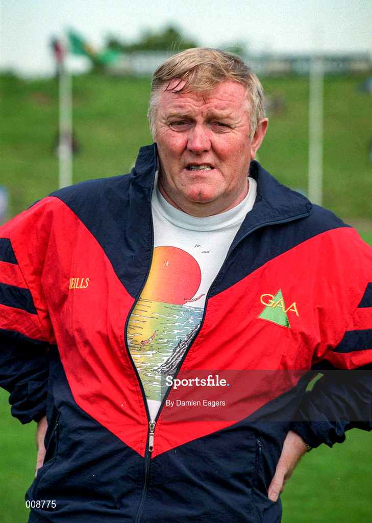 14 June 1998; Antrim manager Sean McGuinness during the Guinness Ulster Senior Hurling Championship Semi-Final match between Antrim and London at Casement Park in Belfast, Antrim, Antrim. Photo by Damien Eagers/Sportsfile
