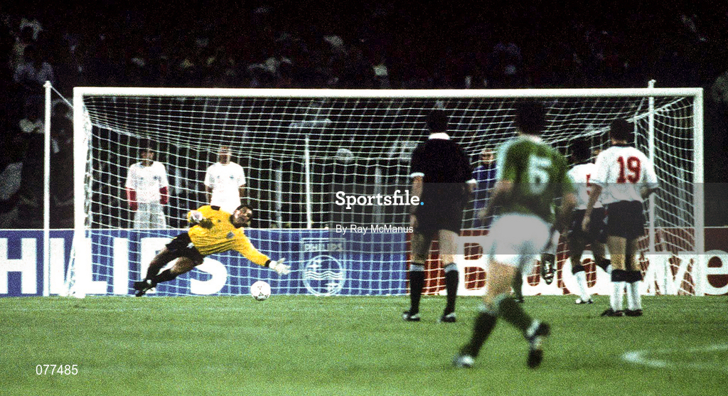11 June 1990; England goalkeeper Peter Shilton fails to stop the shot of Kevin Sheedy of Republic of Ireland to score his side's first goal during the FIFA World Cup 1990 Group F match between England and Republic of Ireland at Stadio Sant'Elia in Cagliari, Italy. Photo by Ray McManus/Sportsfile