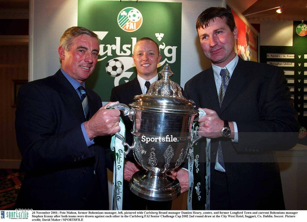 26 November 2001; Pete Mahon, former Bohemians manager, left, pictured with Carlsberg Brand manager Damien Heary, centre, and former Longford Town and current Bohemians manager Stephen Kenny after both teams were drawn against each other in the Carlsberg FAI Senior Challenge Cup 2002 2nd round draw at the City West Hotel, Saggart, Co. Dublin. Soccer. Picture credit; David Maher / SPORTSFILE
