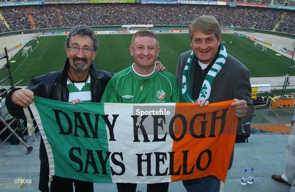 14 November 2001; Republic of Ireland fan Davy Keogh, centre, pictured with Jordan Formula 1 team owner Eddie Jordan and businessman Denis O'Brien. before the game. Iran v Republic of Ireland, World Cup Play off 2nd leg, Azadi Stadium, Tehran, Iran. Soccer. Picture credit; Ray McManus / SPORTSFILE *EDI*