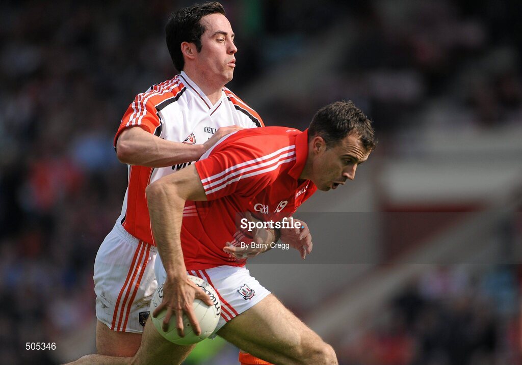 10 April 2011; Paul O'Flynn, Cork, in action against Aaron Kernan, Armagh. Allianz Football League, Division 1, Round 7, Cork v Armagh, Pairc Ui Chaoimh, Cork. Picture credit: Barry Cregg / SPORTSFILE