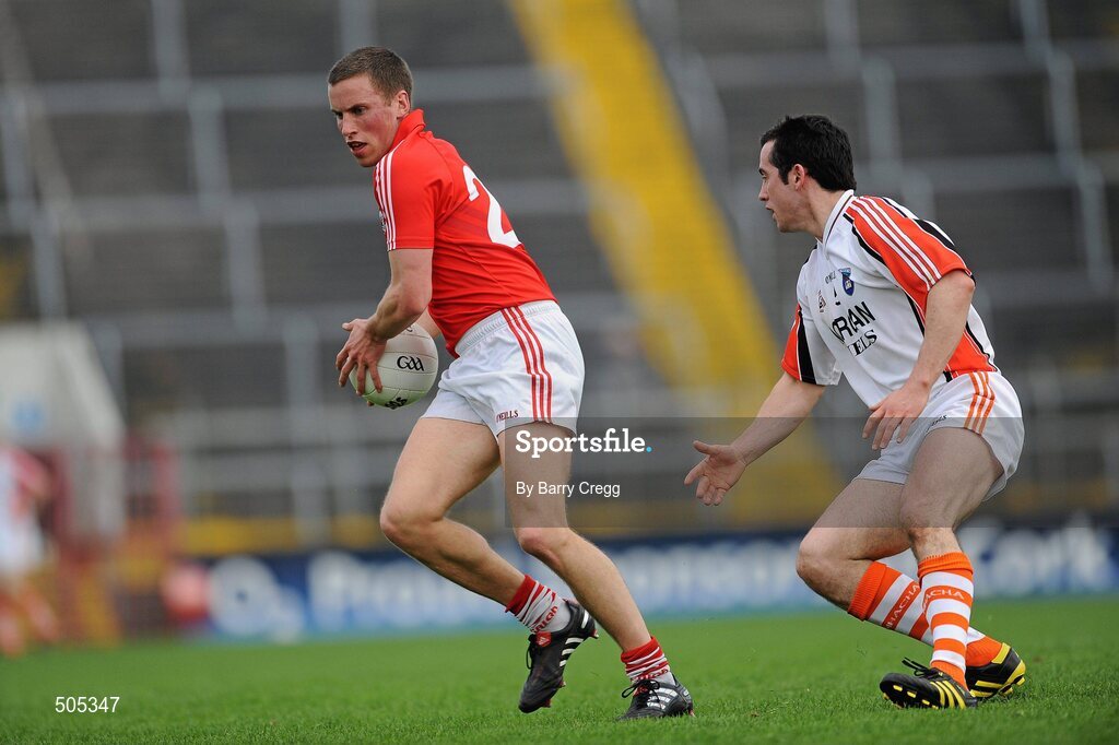 10 April 2011; Patrick Kelly, Cork, in action against Aaron Kernan, Armagh. Allianz Football League, Division 1, Round 7, Cork v Armagh, Pairc Ui Chaoimh, Cork. Picture credit: Barry Cregg / SPORTSFILE