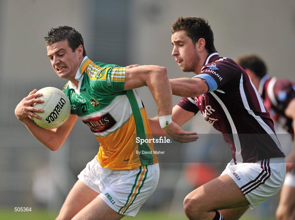 10 April 2011; Niall Smyth, Offaly in action against Paul Sharry, Westmeath. Allianz Football League, Division 2, Round 7, Westmeath v Offaly, Cusack Park, Mullingar, Co. Westmeath. Picture credit: David Maher / SPORTSFILE