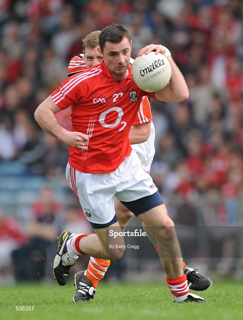 10 April 2011; Donncha O'Connor,, Cork, in action against Kieran Toner, Armagh. Allianz Football League, Division 1, Round 7, Cork v Armagh, Pairc Ui Chaoimh, Cork. Picture credit: Barry Cregg / SPORTSFILE