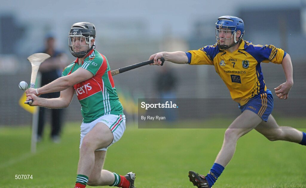 17 April 2011; Kenny Feeney, Mayo, in action against Padraig Kelly, Roscommon. Allianz GAA Hurling Division 3B Final, Mayo v Roscommon, Carrick-on-Shannon, Leitrim. Picture credit: Ray Ryan / SPORTSFILE