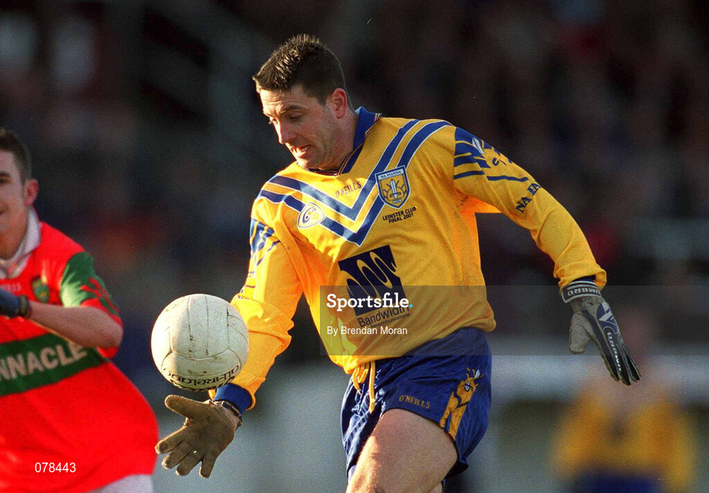 16 December 2001; Senan Connell of Na Fianna during the AIB Leinster Senior Club Football Championship Final match between Na Fianna and Rathnew at St Conleth's Park in Newbridge, Kildare. Photo by Brendan Moran/Sportsfile