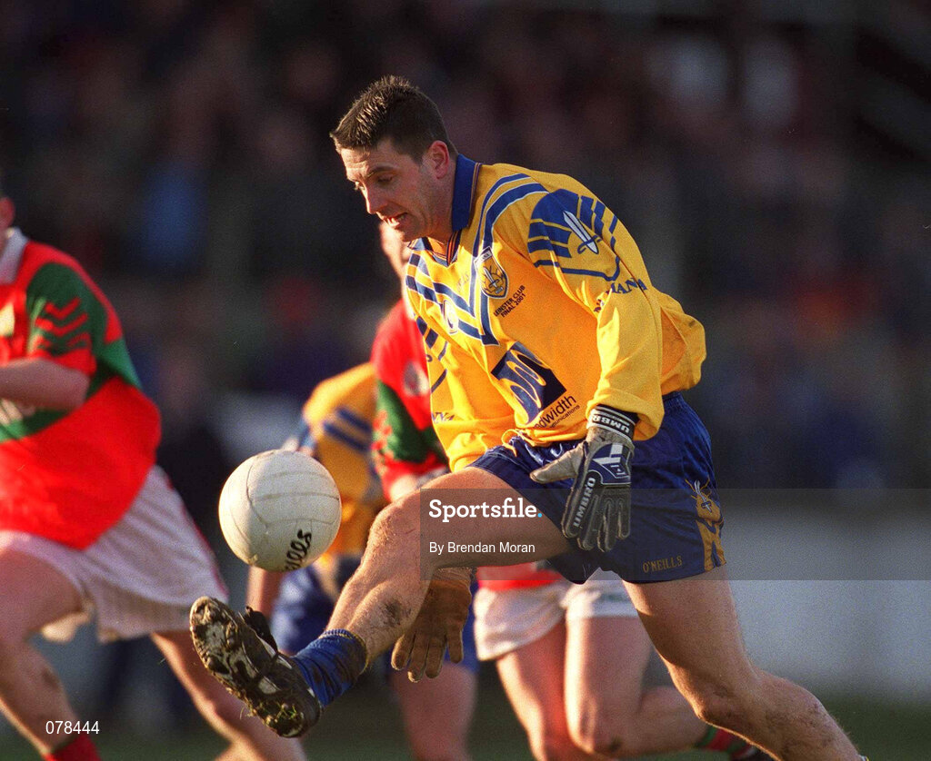 16 December 2001; Senan Connell of Na Fianna during the AIB Leinster Senior Club Football Championship Final match between Na Fianna and Rathnew at St Conleth's Park in Newbridge, Kildare. Photo by Brendan Moran/Sportsfile