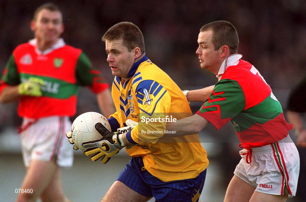 16 December 2001; Dessie Farrell of Na Fianna in action against Mark Coffey of Rathnew during the AIB Leinster Senior Club Football Championship Final match between Na Fianna and Rathnew at St Conleth's Park in Newbridge, Kildare. Photo by Brendan Moran/Sportsfile