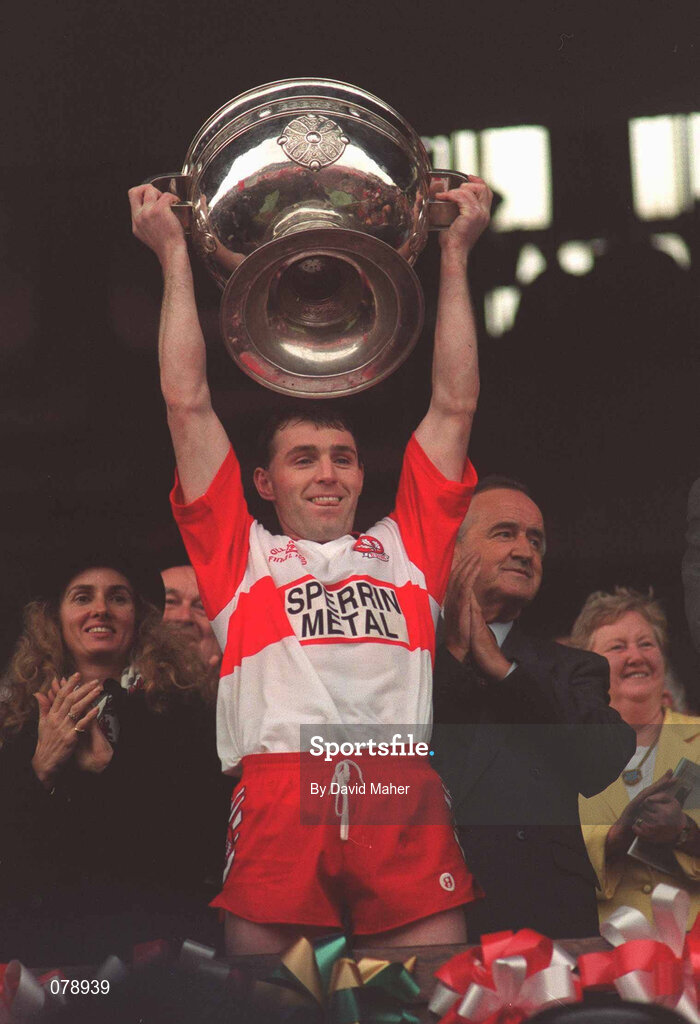 19 September 1993; Derry captain Henry Downey lifts the Sam Maguire Cup following the All-Ireland Senior Football Championship Final match between Derry and Cork at Croke Park in Dublin. Photo by David Maher/Sportsfile