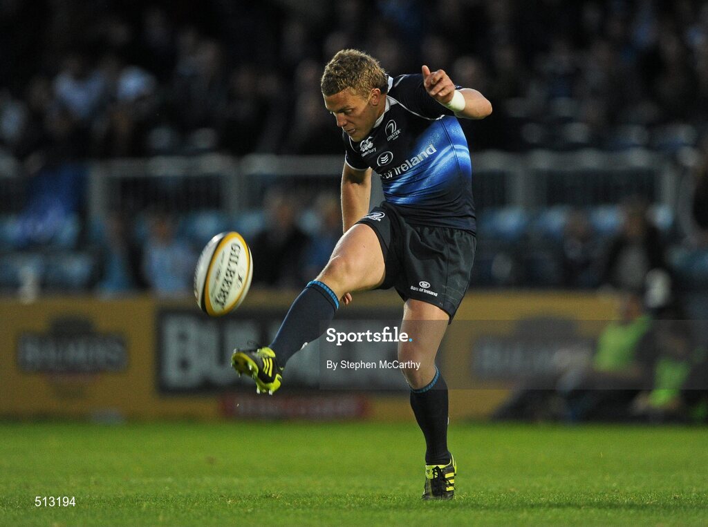 6 May 2011; Ian Madigan, Leinster, sets up Shane Horgan to score his side's first try. Celtic League, Leinster v Glasgow Warriors, RDS, Ballsbridge, Dublin. Picture credit: Stephen McCarthy / SPORTSFILE
