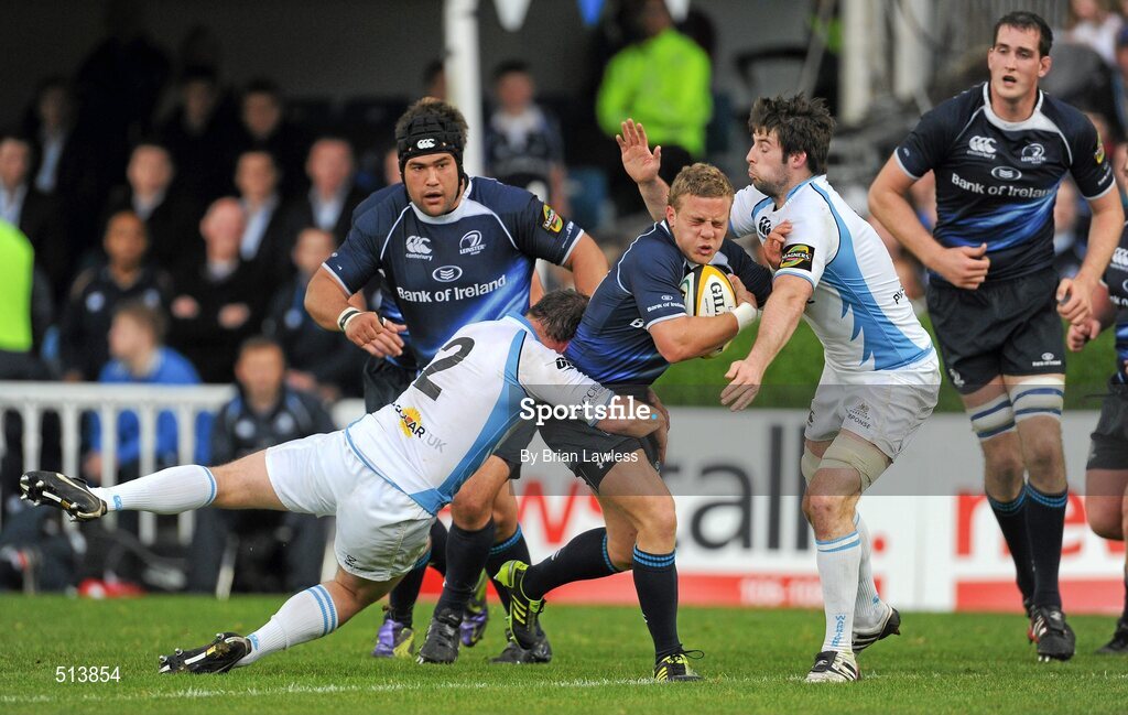 6 May 2011; Ian Madigan, Leinster, supported by Stan Wright, left, and Devin Toner, right, in action against, Glasgow Warriors. Celtic League, Leinster v Glasgow Warriors, RDS, Ballsbridge, Dublin. Picture credit: Brian Lawless / SPORTSFILE