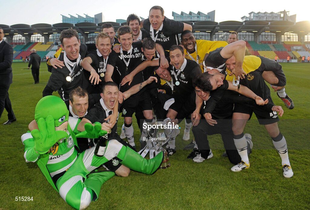 14 May 2011; Shamrock Rovers celebrate with the cup after the game. Setanta Sports Cup Final, Dundalk v Shamrock Rovers, Tallaght Stadium, Tallaght, Co. Dublin. Photo by Sportsfile
