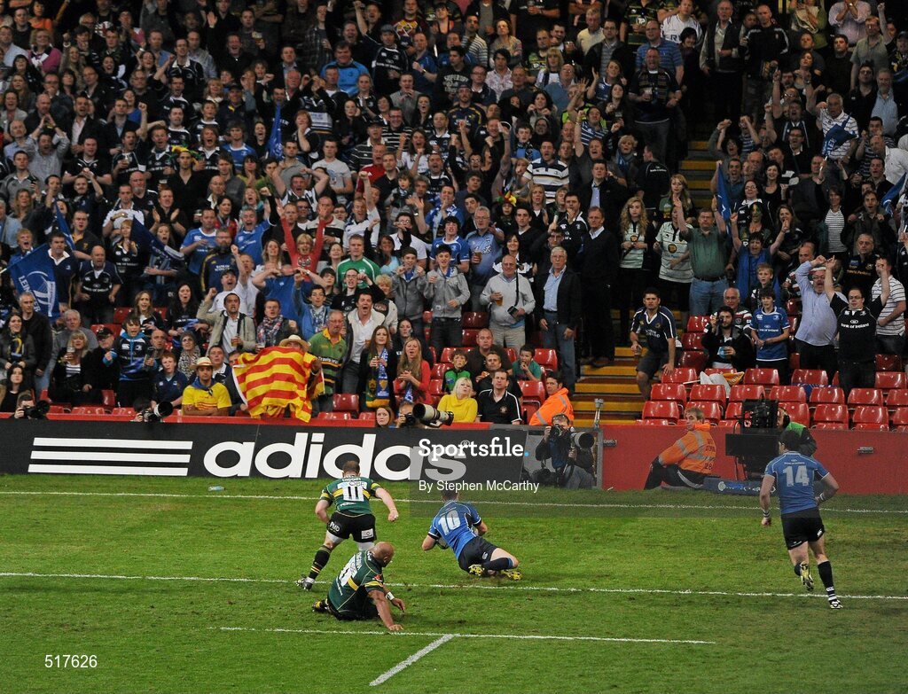 21 May 2011; Jonathan Sexton, Leinster, goes over for his side's first try. Heineken Cup Final, Leinster v Northampton Saints, Millennium Stadium, Cardiff, Wales. Picture credit: Stephen McCarthy / SPORTSFILE