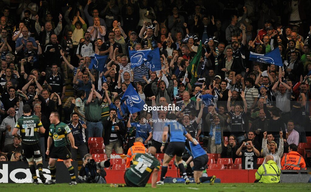 21 May 2011; Leinster supporters celebrate after Jonathan Sexton scores his side's first try. Heineken Cup Final, Leinster v Northampton Saints, Millennium Stadium, Cardiff, Wales. Picture credit: Ray McManus / SPORTSFILE