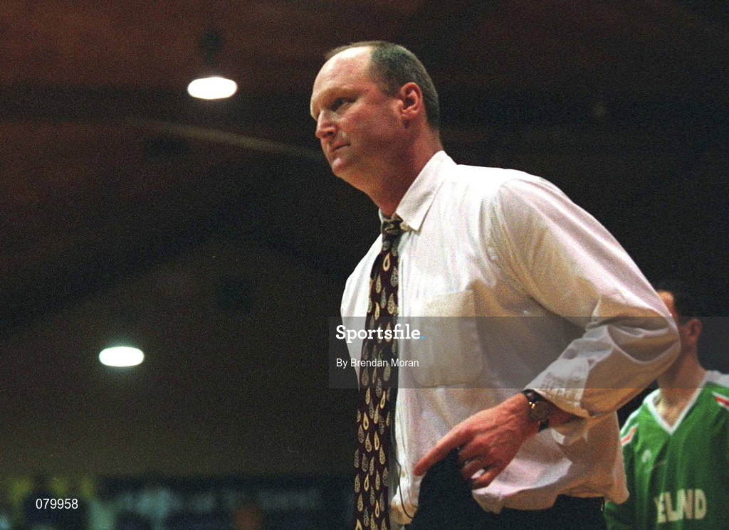 26 January 2002; Ireland head coach Bill Dooley during the European Championship semi-final match between Ireland and Bosnia at the ESB Arena in Tallaght, Dublin. Photo by Brendan Moran/Sportsfile