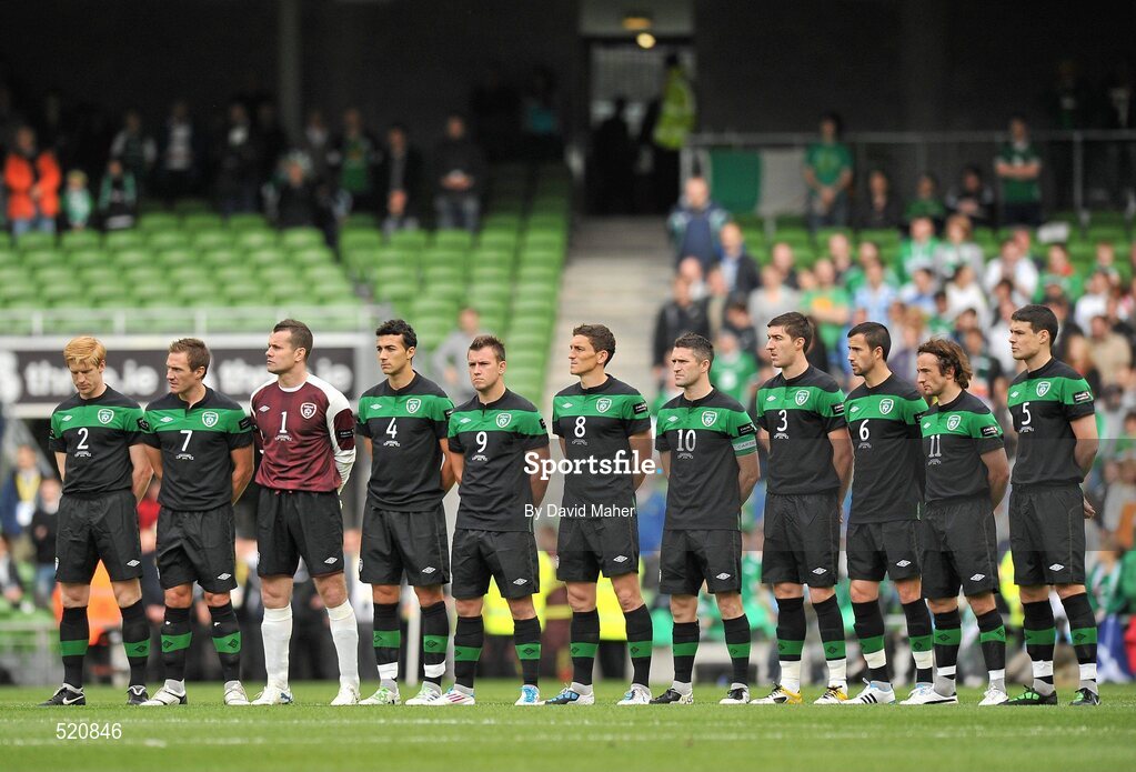 29 May 2011; The Republic of Ireland team stand for a minute's silence in memory of the late Philip Greene, RTÉ Radio broadcaster. Carling Four Nations Tournament, Republic of Ireland v Scotland, Aviva Stadium, Lansdowne Road, Dublin. Picture credit: David Maher / SPORTSFILE